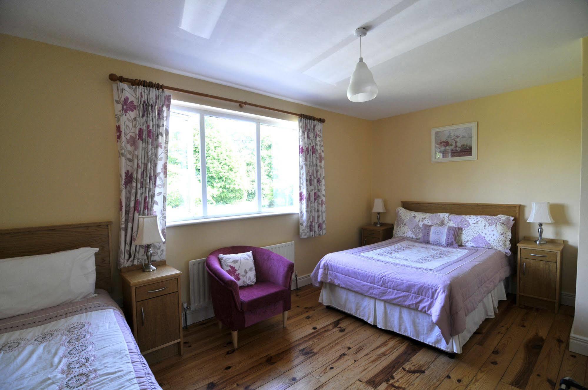 Carrowntober House B & B Oughterard Bagian luar foto